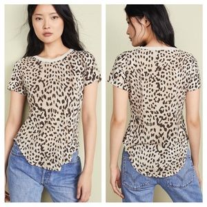 Chaser Shirttail Hem Tee, size small